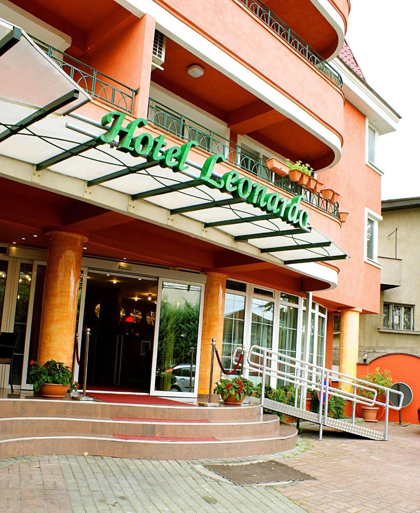 Leonardo Hotel สโกเปีย ภายนอก รูปภาพ