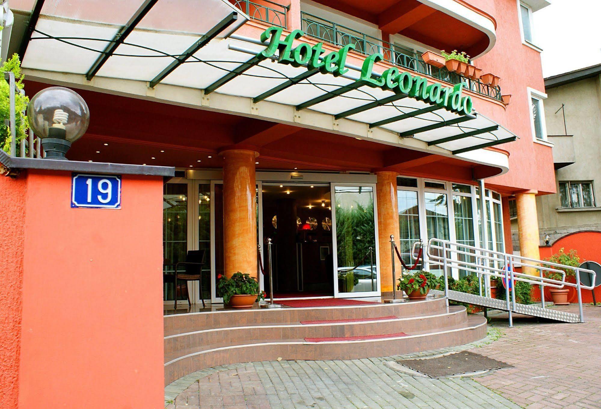 Leonardo Hotel สโกเปีย ภายนอก รูปภาพ