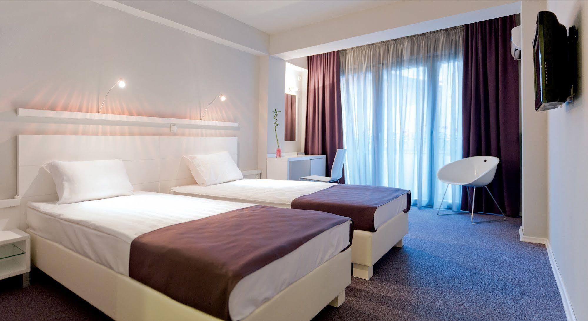 Leonardo Hotel สโกเปีย ภายนอก รูปภาพ