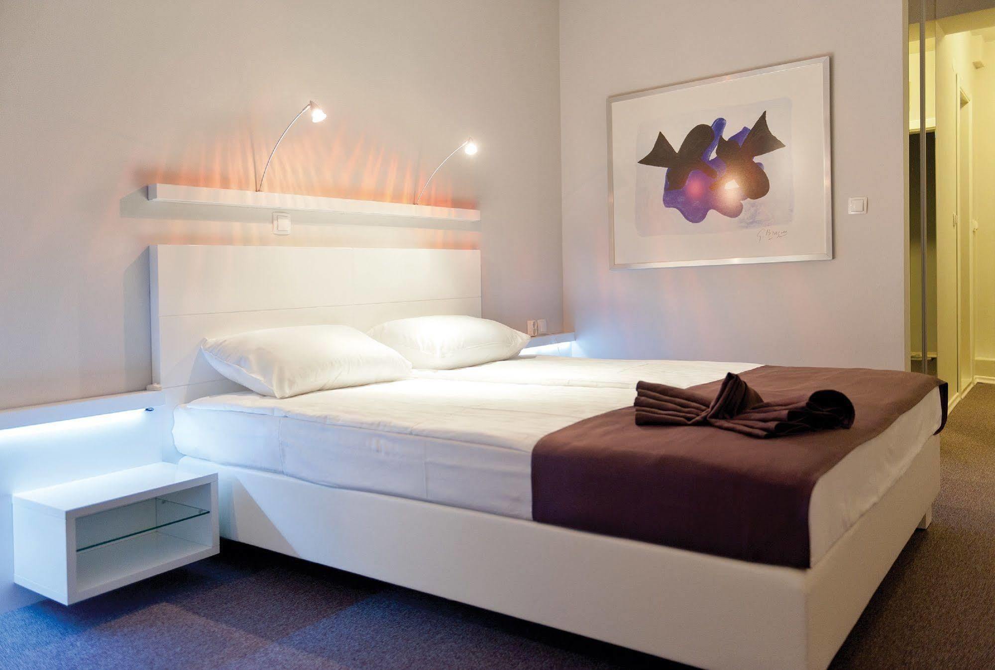 Leonardo Hotel สโกเปีย ภายนอก รูปภาพ
