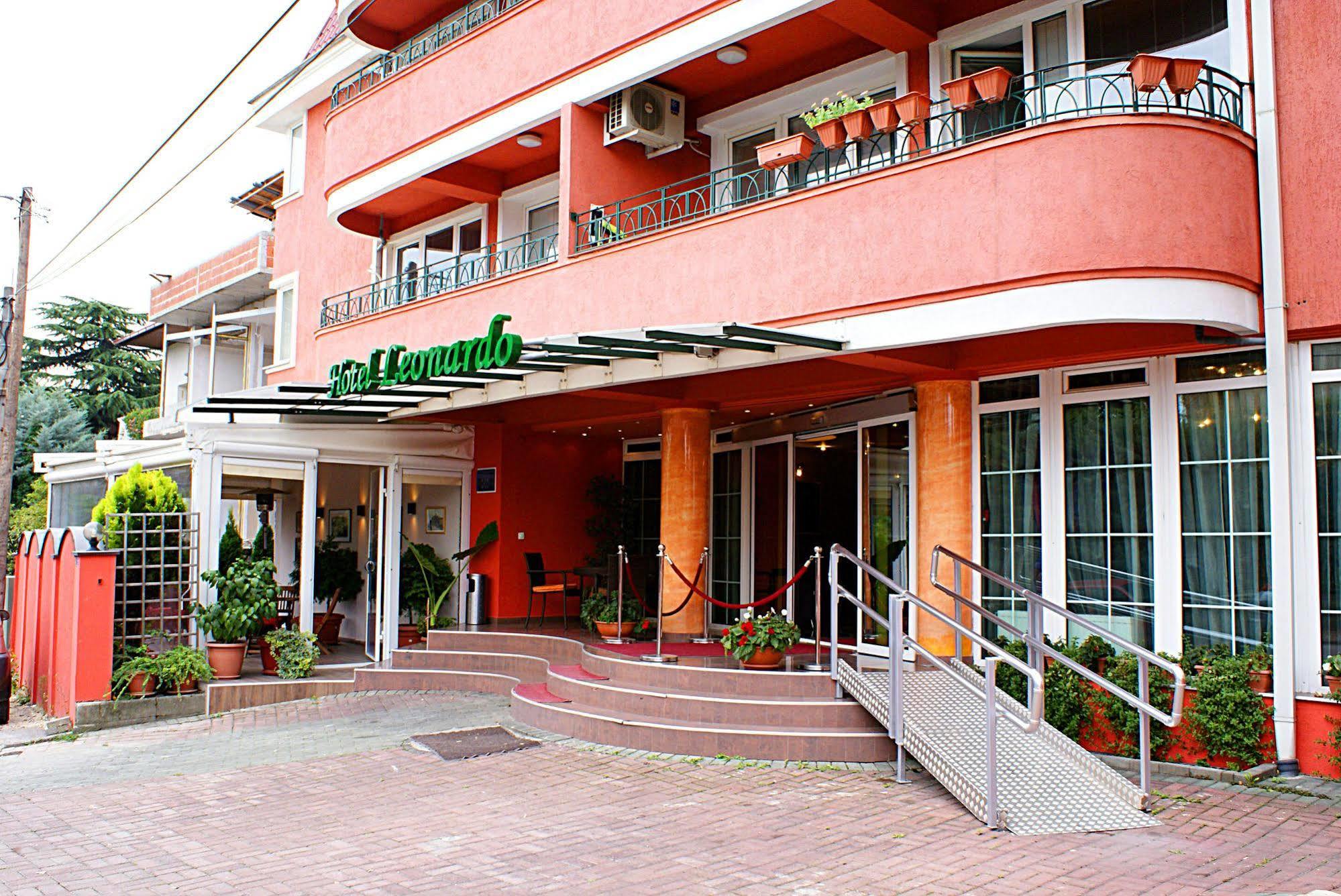 Leonardo Hotel สโกเปีย ภายนอก รูปภาพ