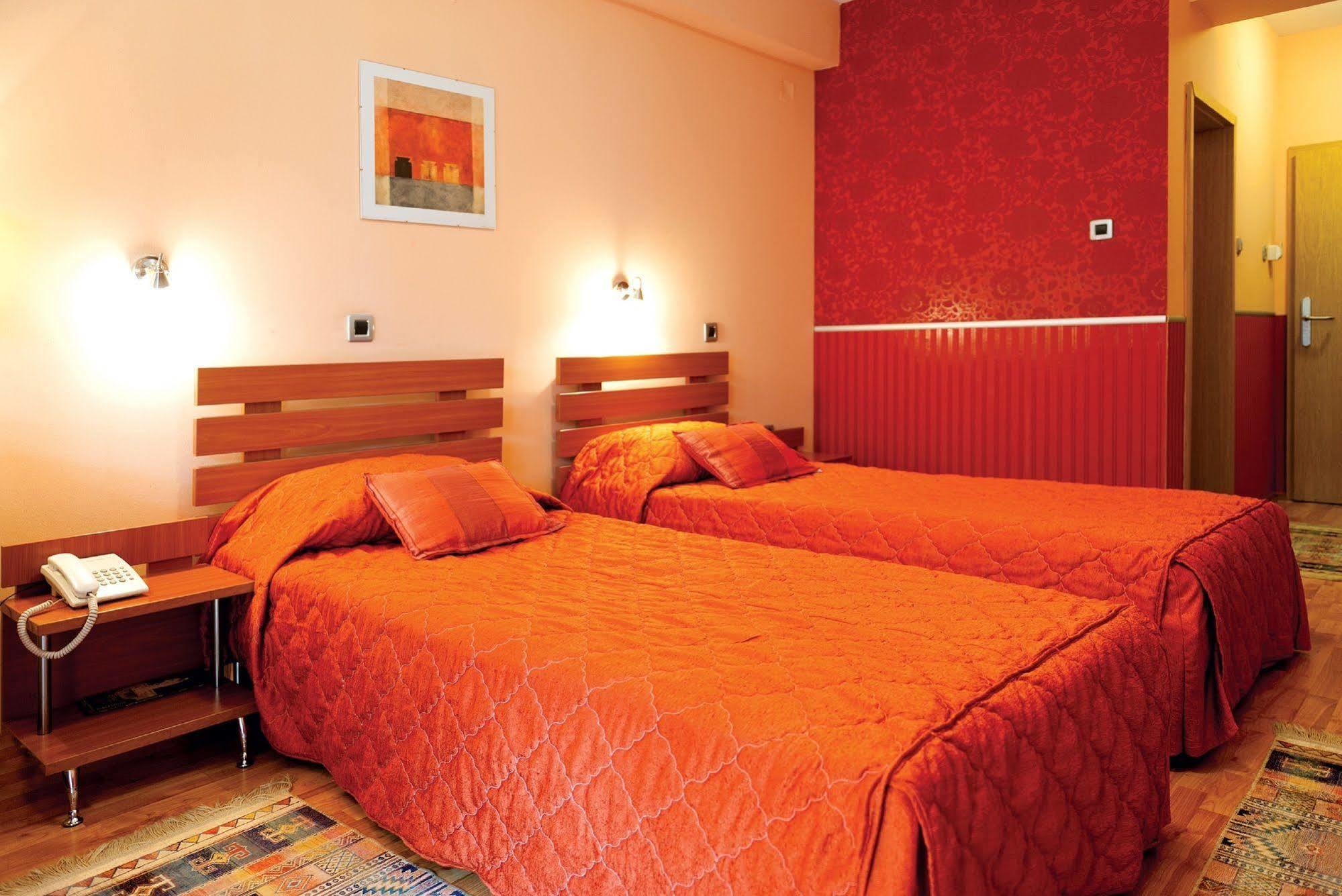 Leonardo Hotel สโกเปีย ภายนอก รูปภาพ