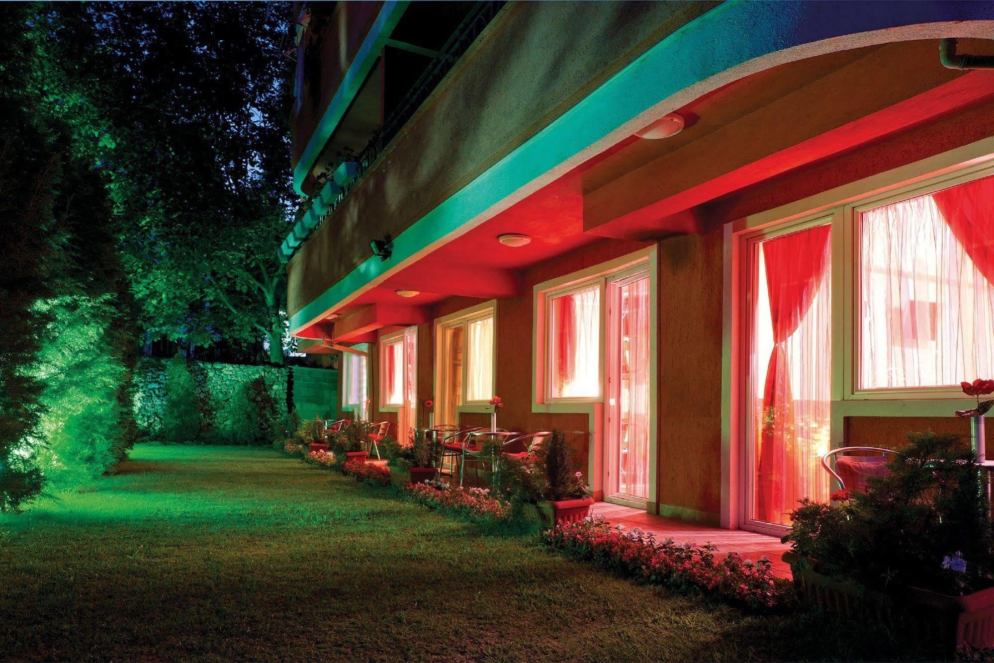 Leonardo Hotel สโกเปีย ภายนอก รูปภาพ